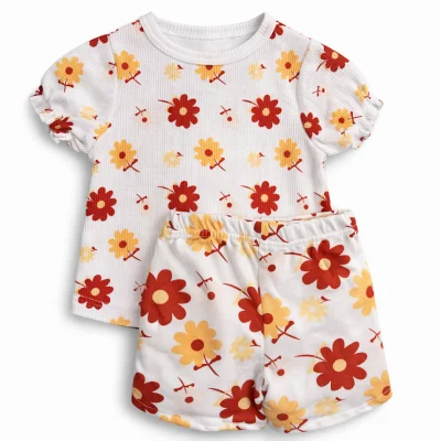 Conjunto floral infantil blanco con rojo y amarillo Wakids